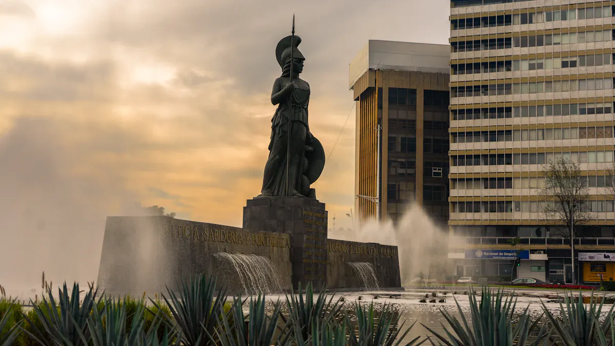 Glorieta de La Minerva en Guadalajara, referente del corredor corporativo de la ciudad