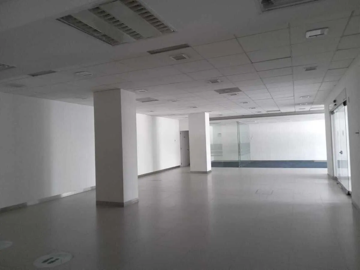 Local Comercial Spot2