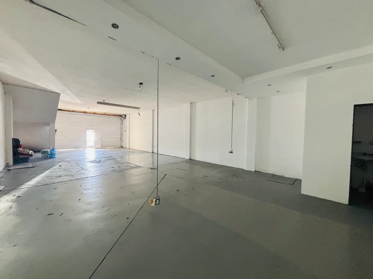 Local Comercial Spot2