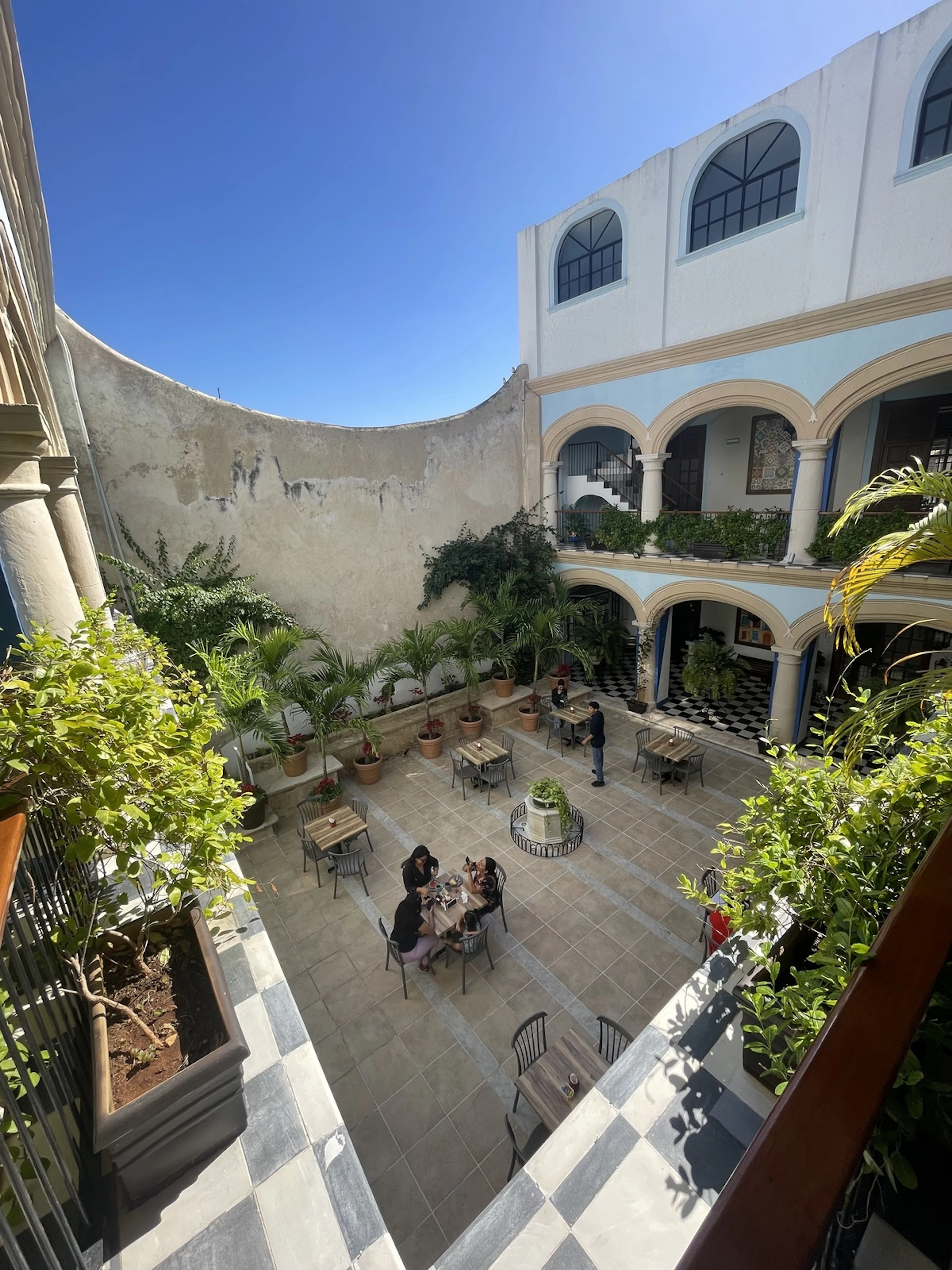 Local Comercial Spot2