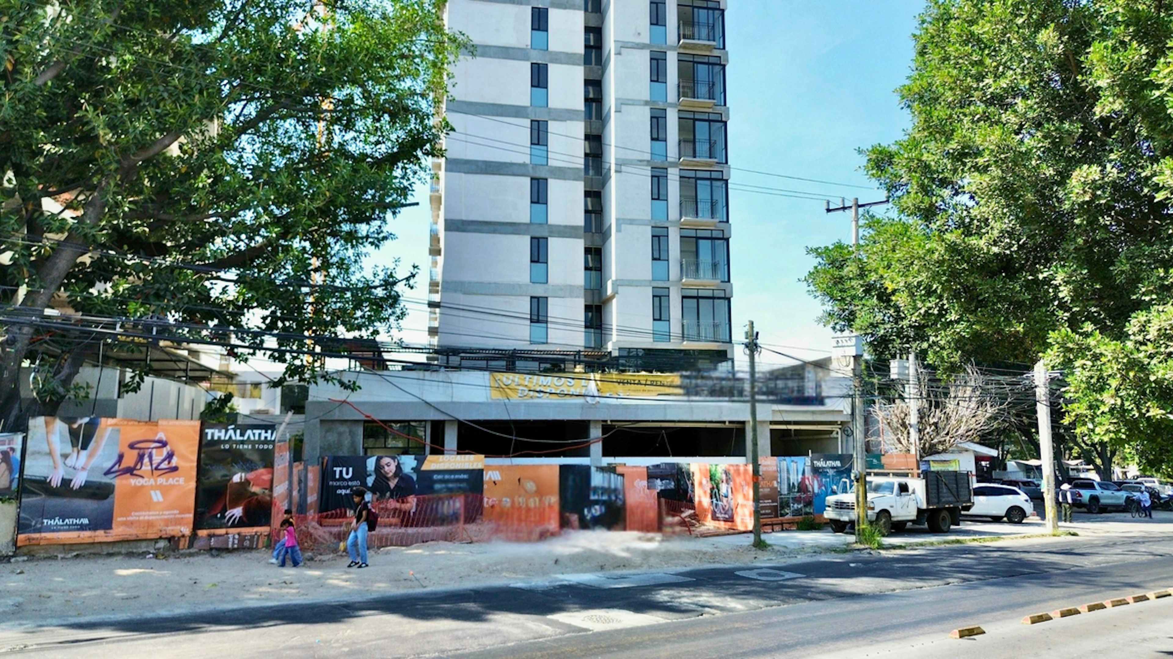 Avenida Gobernador Luis G. Curiel 3020