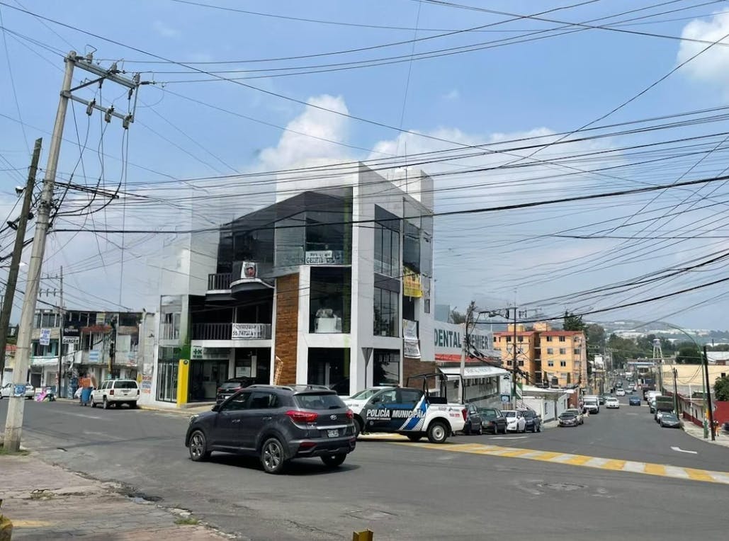 Local Comercial Spot2