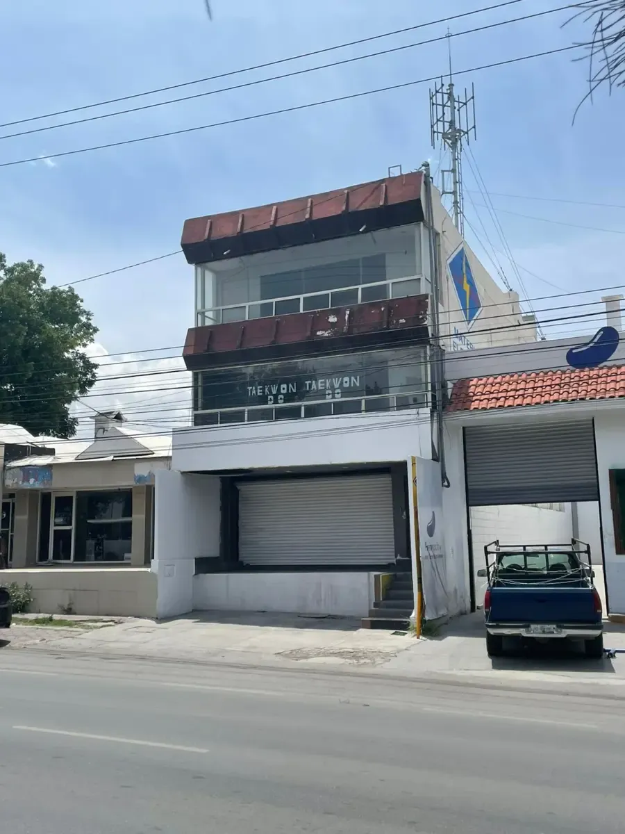 Local Comercial Spot2
