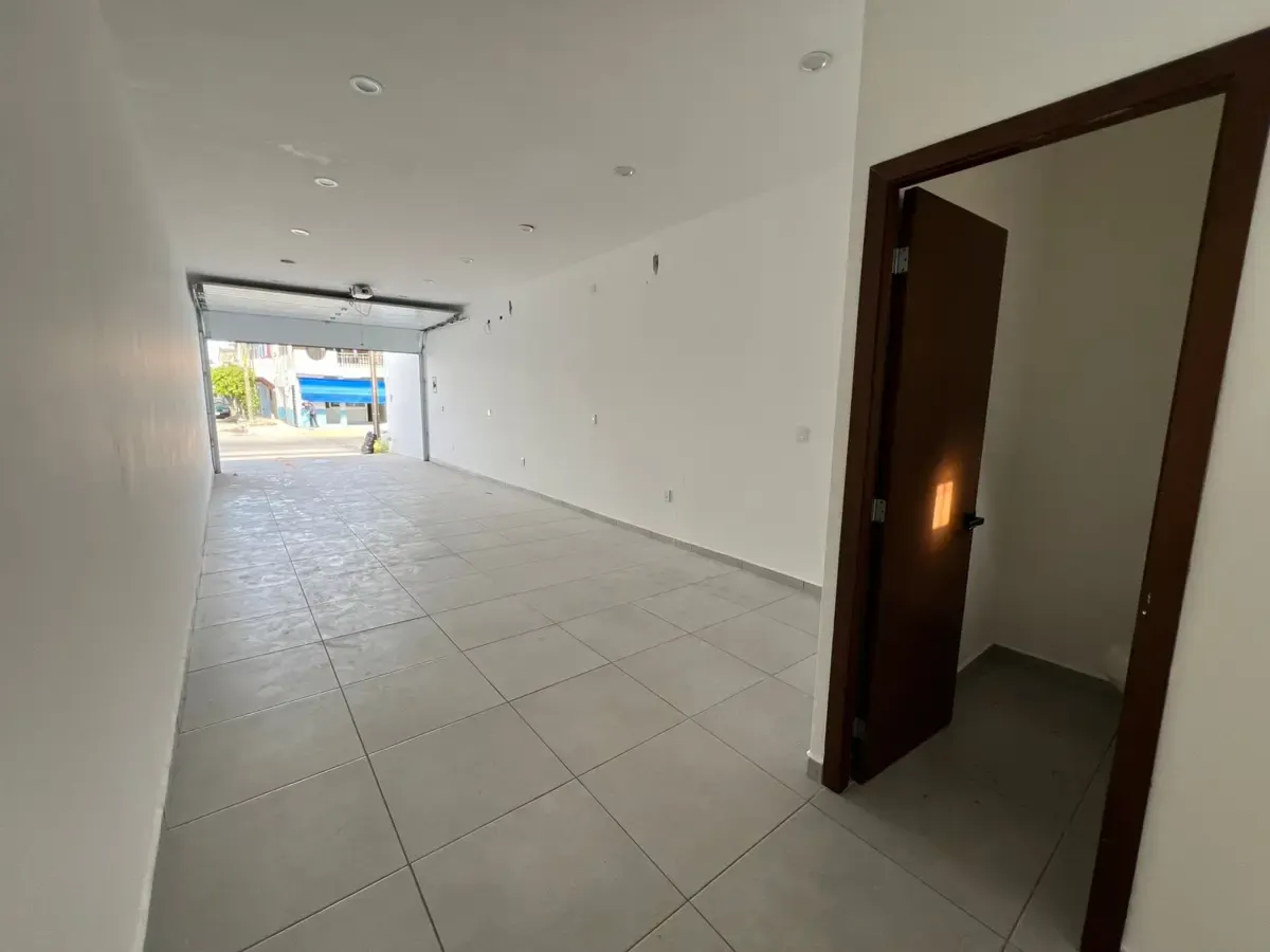 Local Comercial Spot2