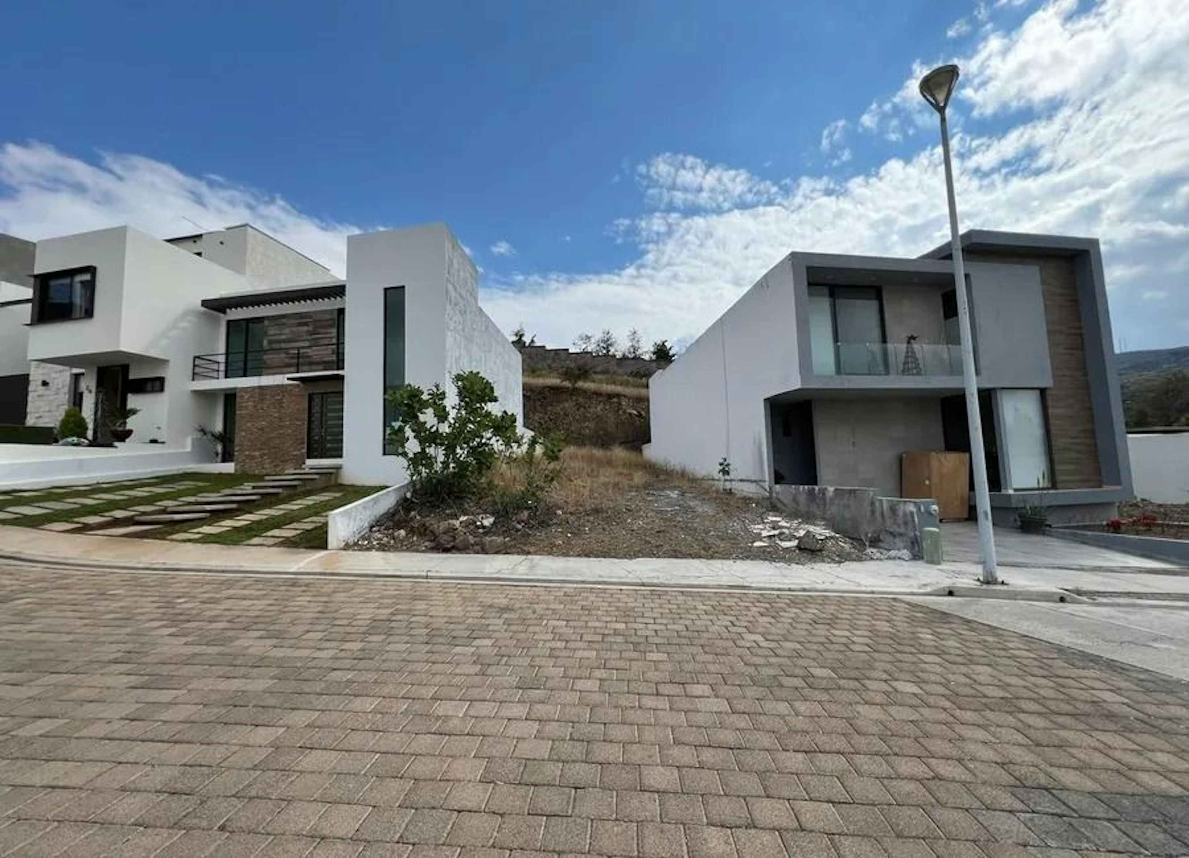 Terreno En Venta – Paseo Del Parque, Tres MarÍas
