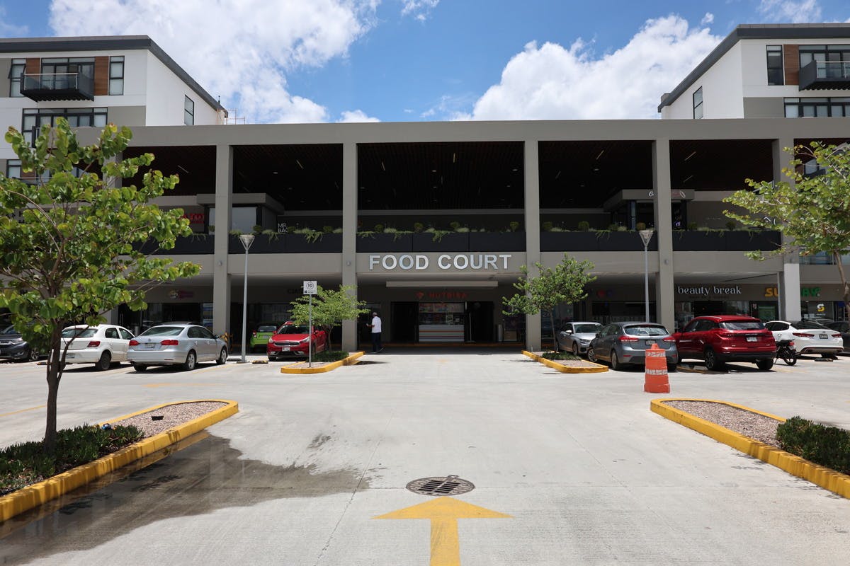 Local Comercial Spot2