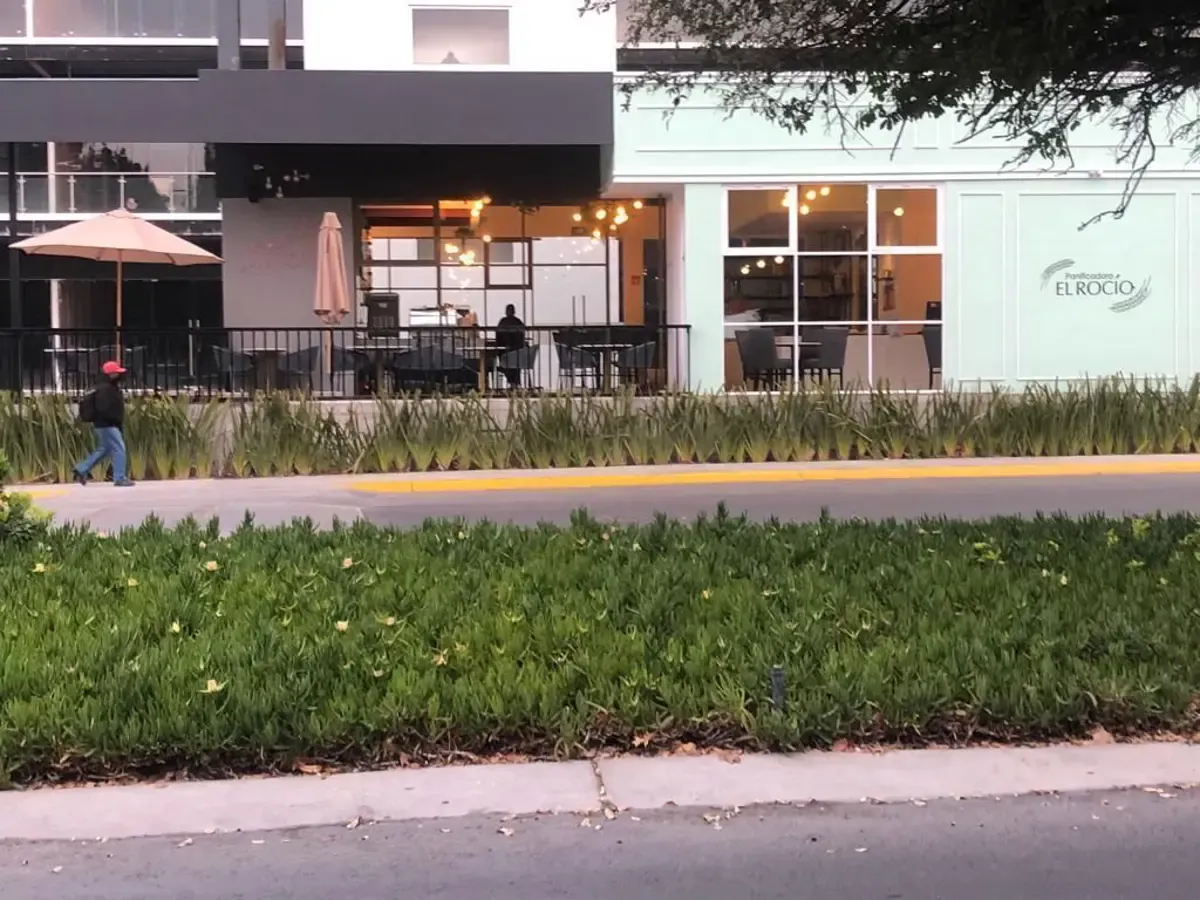 Local Comercial Spot2