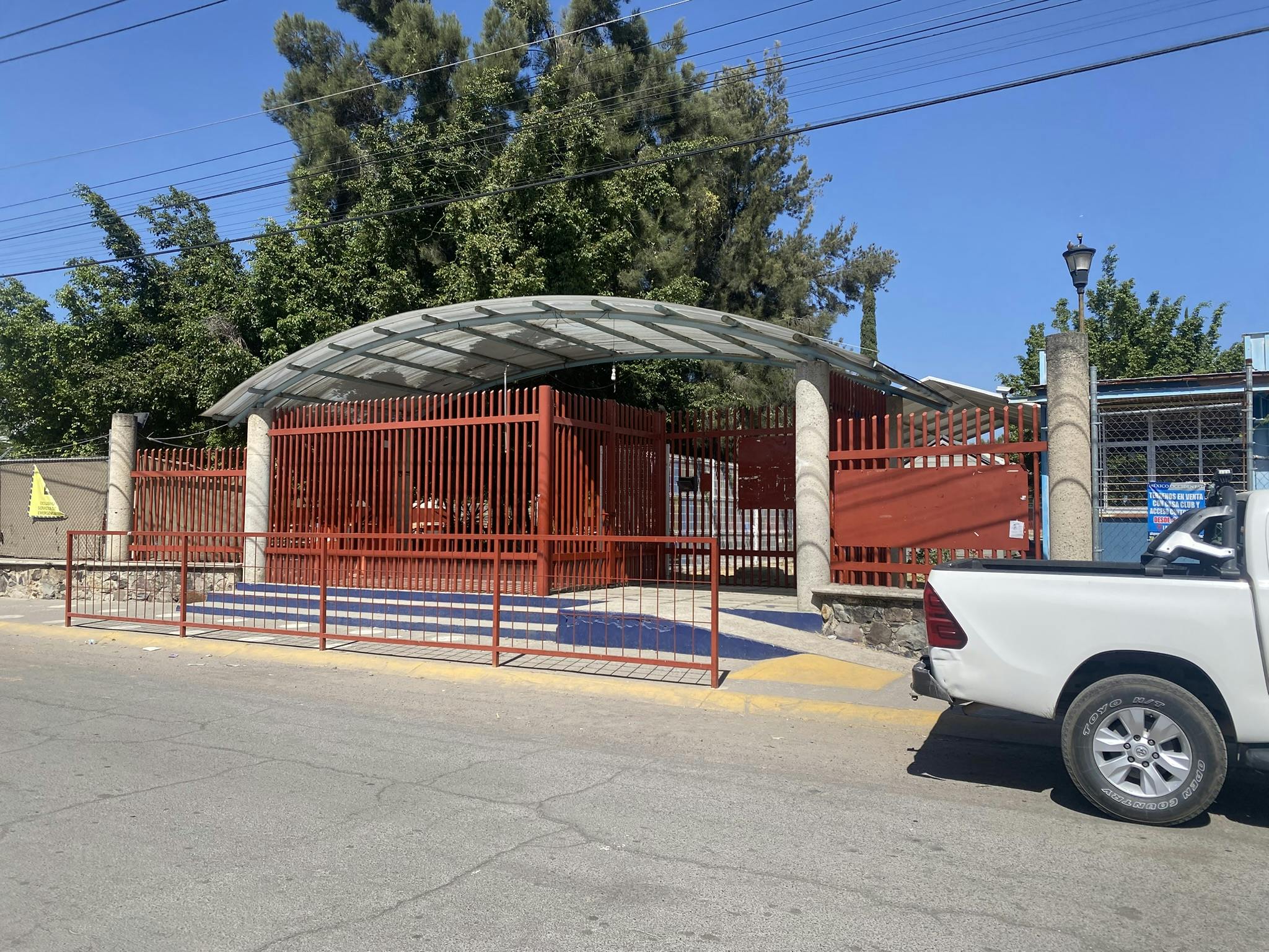 Local Comercial Spot2