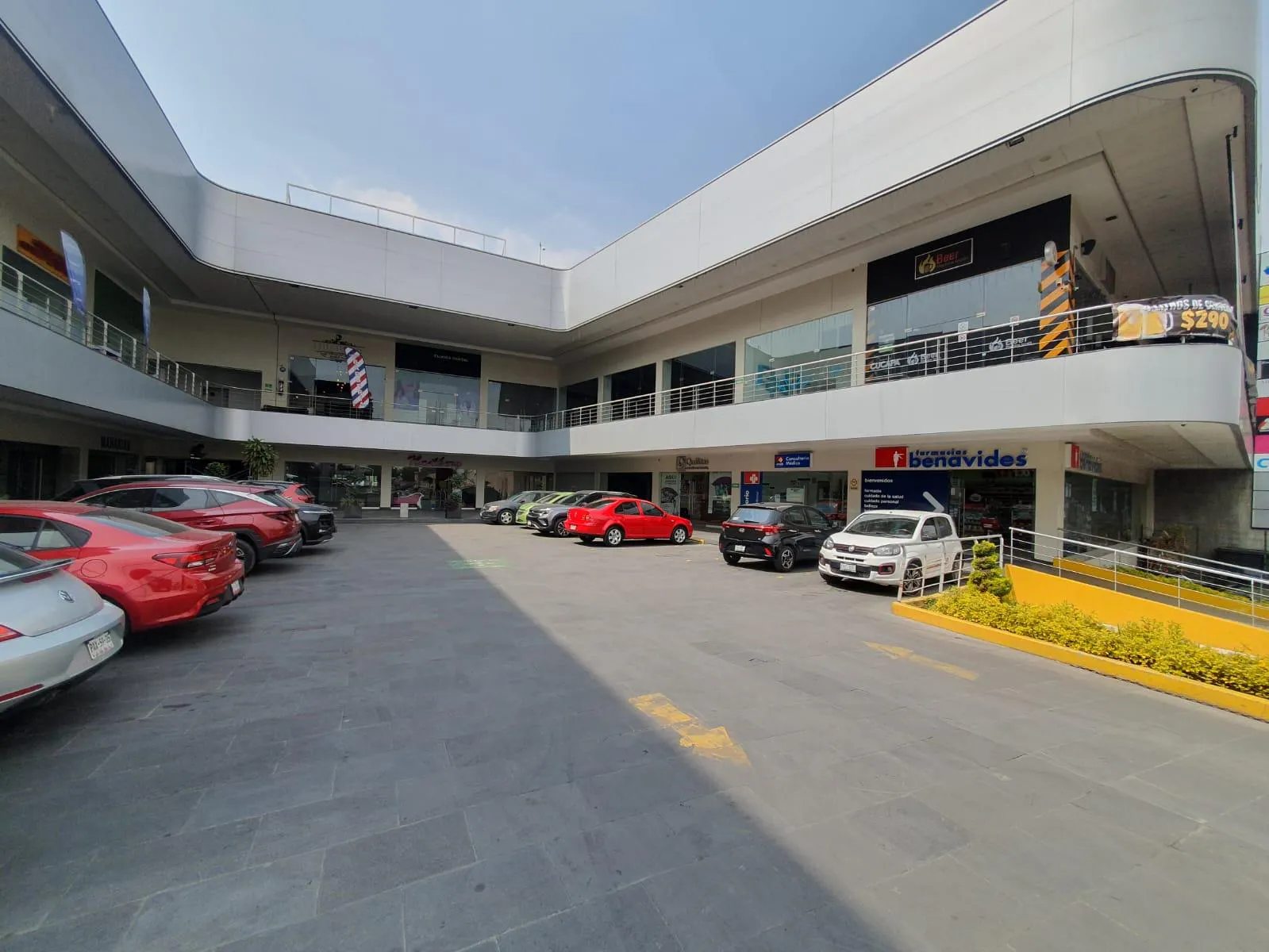 Local Comercial Spot2
