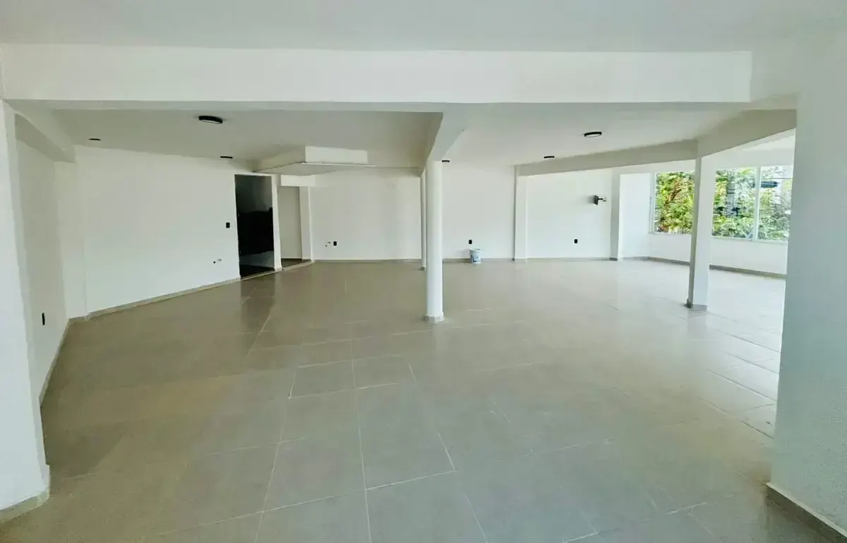 Local Comercial Spot2