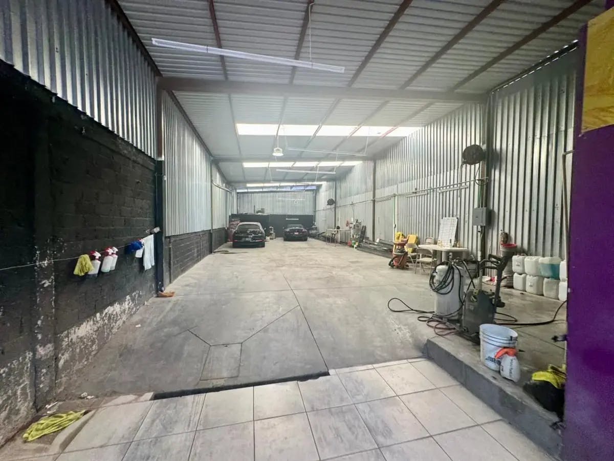 Local Comercial Spot2