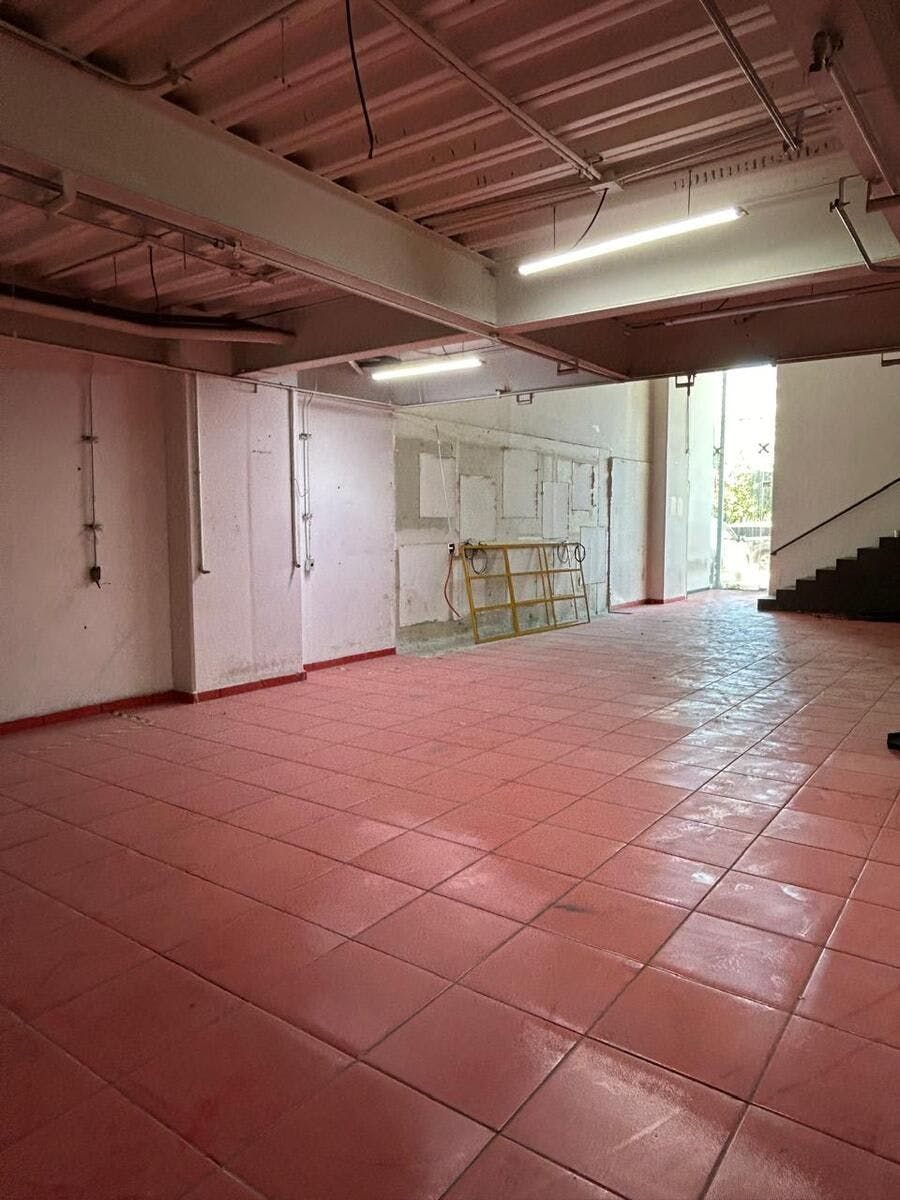 Local Comercial Spot2