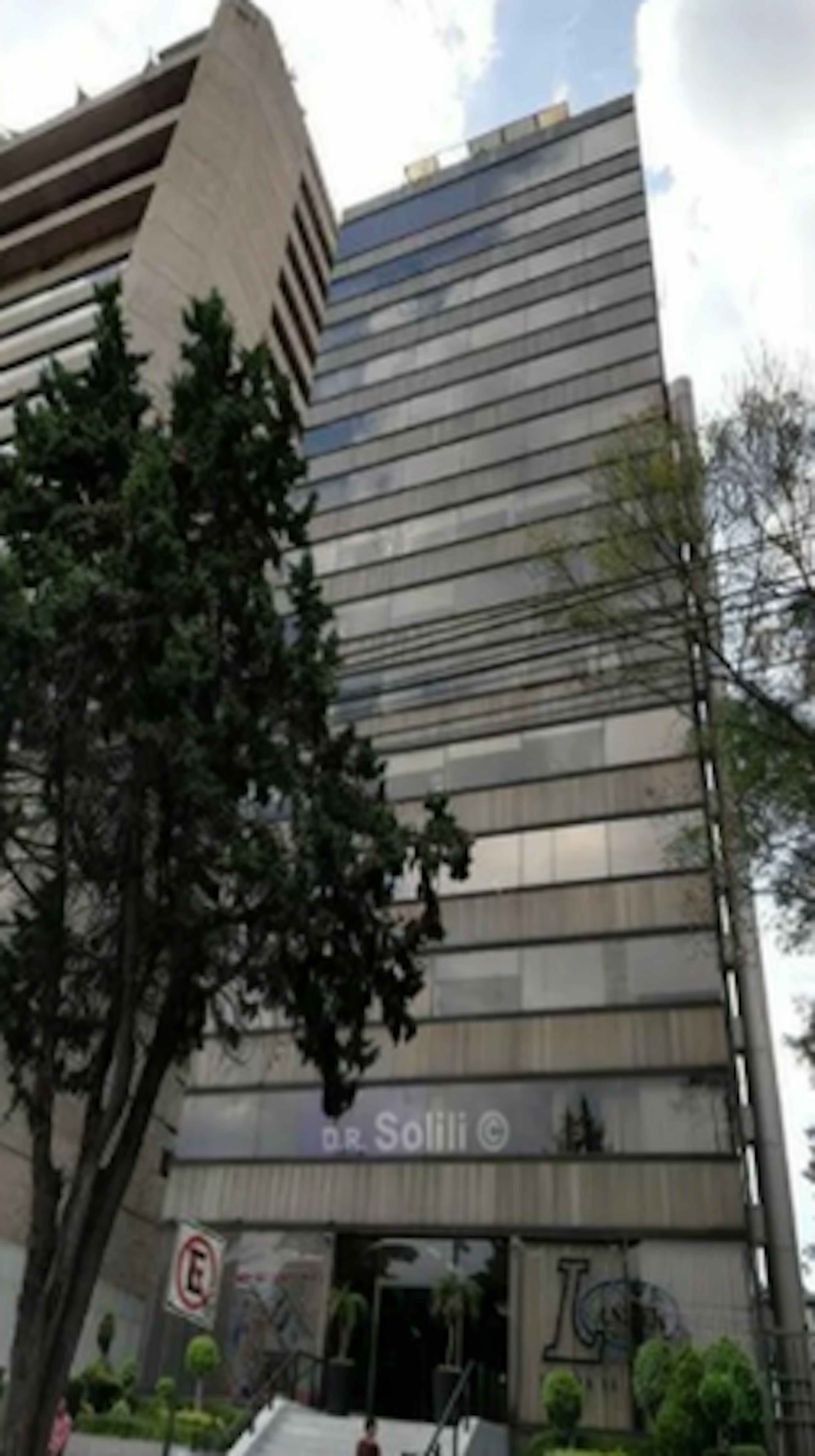 Avenida Paseo De Las Palmas 1