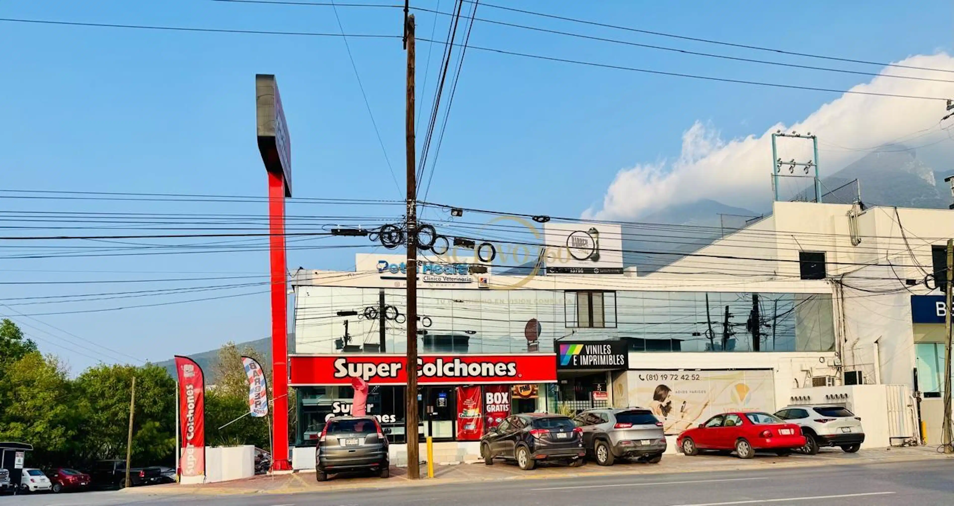 Edificio Comercial En Venta - Esquina – Av. Revolución S/N