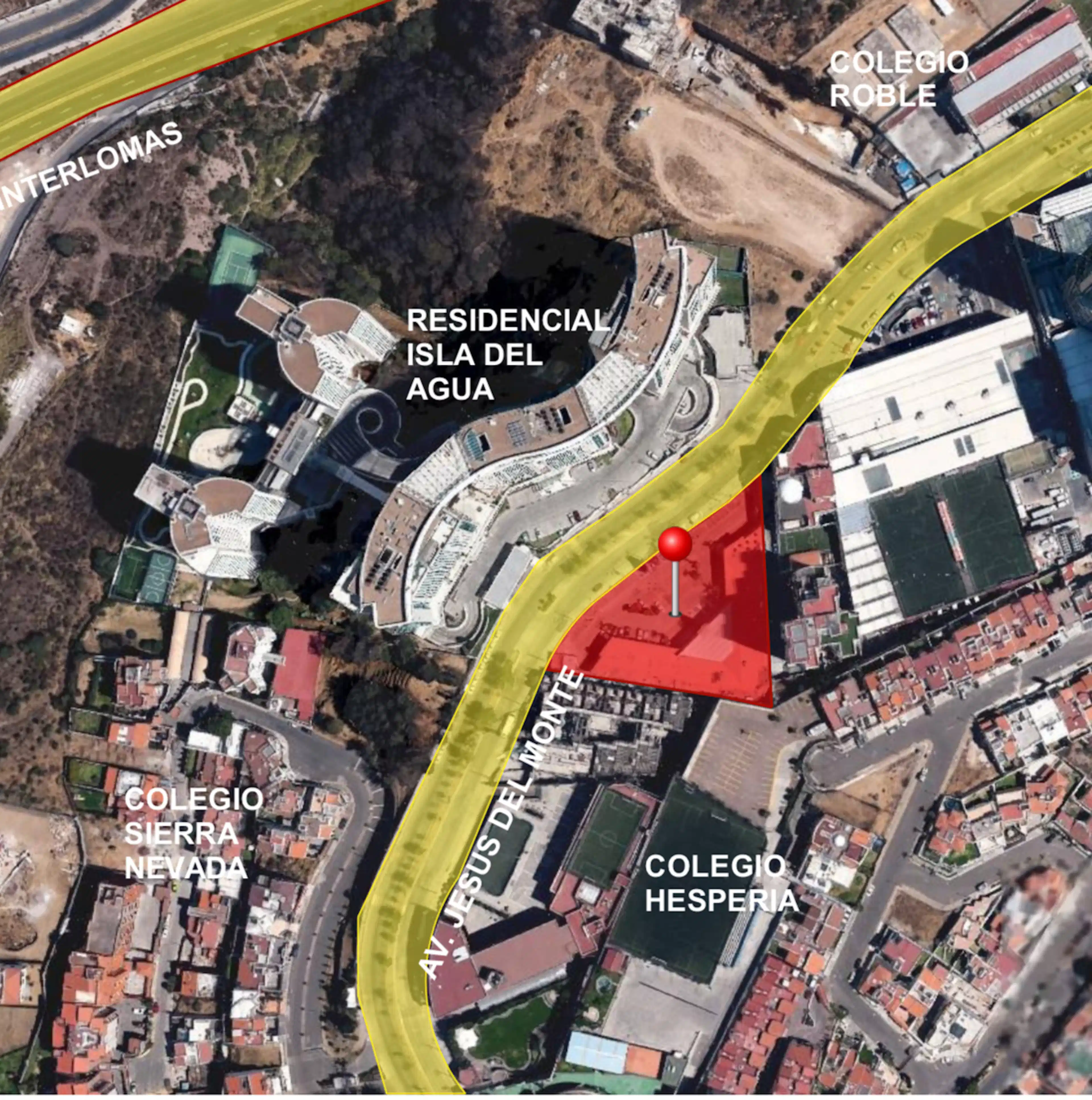 Local comercial en Plaza Panorama en pleno Interlomas