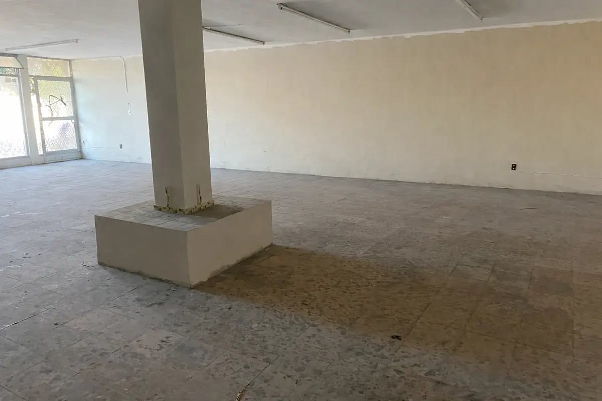 Local Comercial Spot2