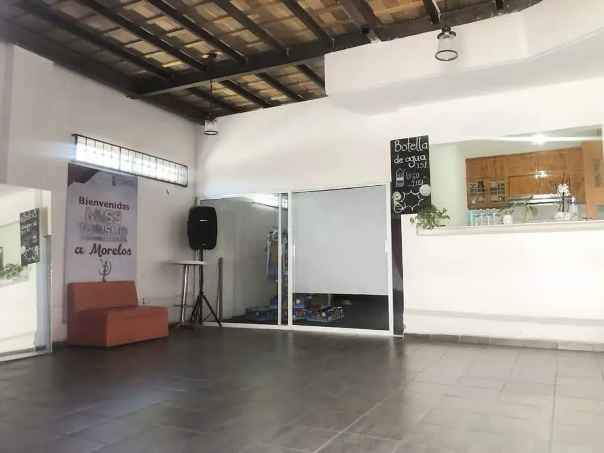 Local Comercial Spot2