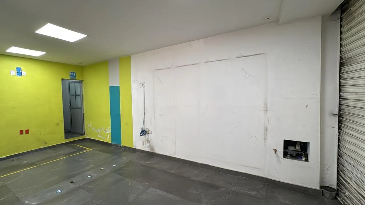 Local Comercial Spot2