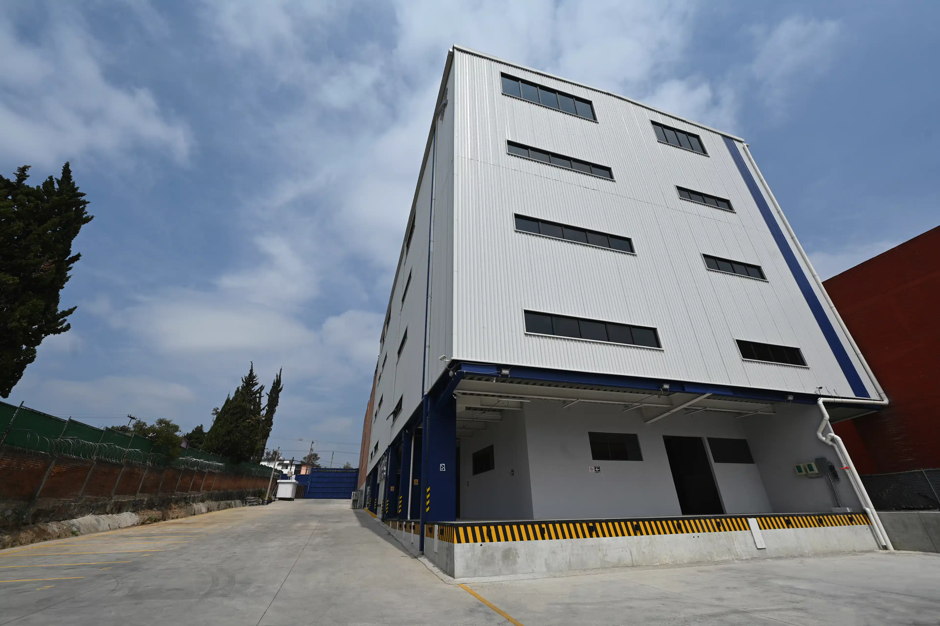 N3 - B