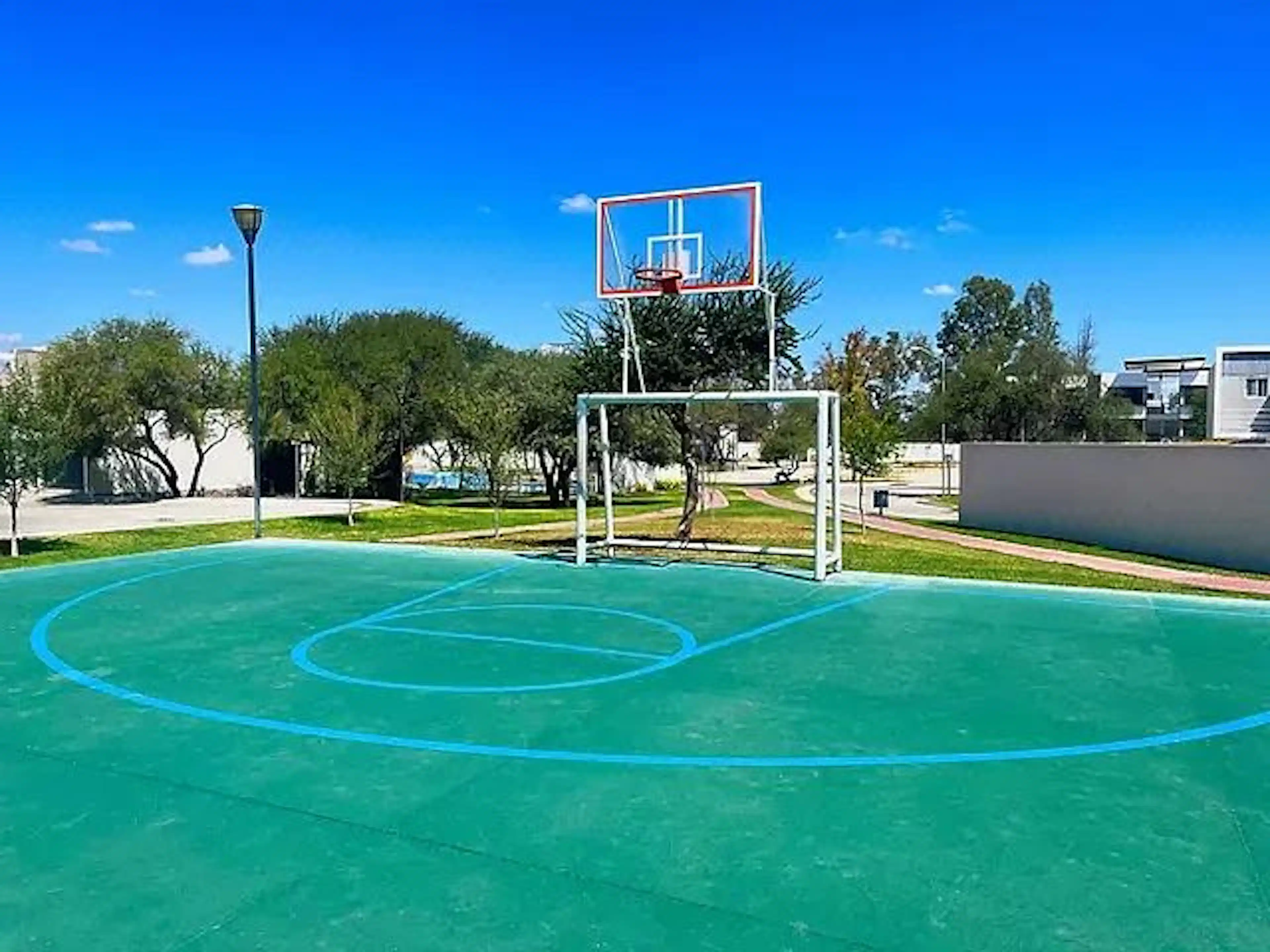 VENTA DE TERRENO EN MANGATA