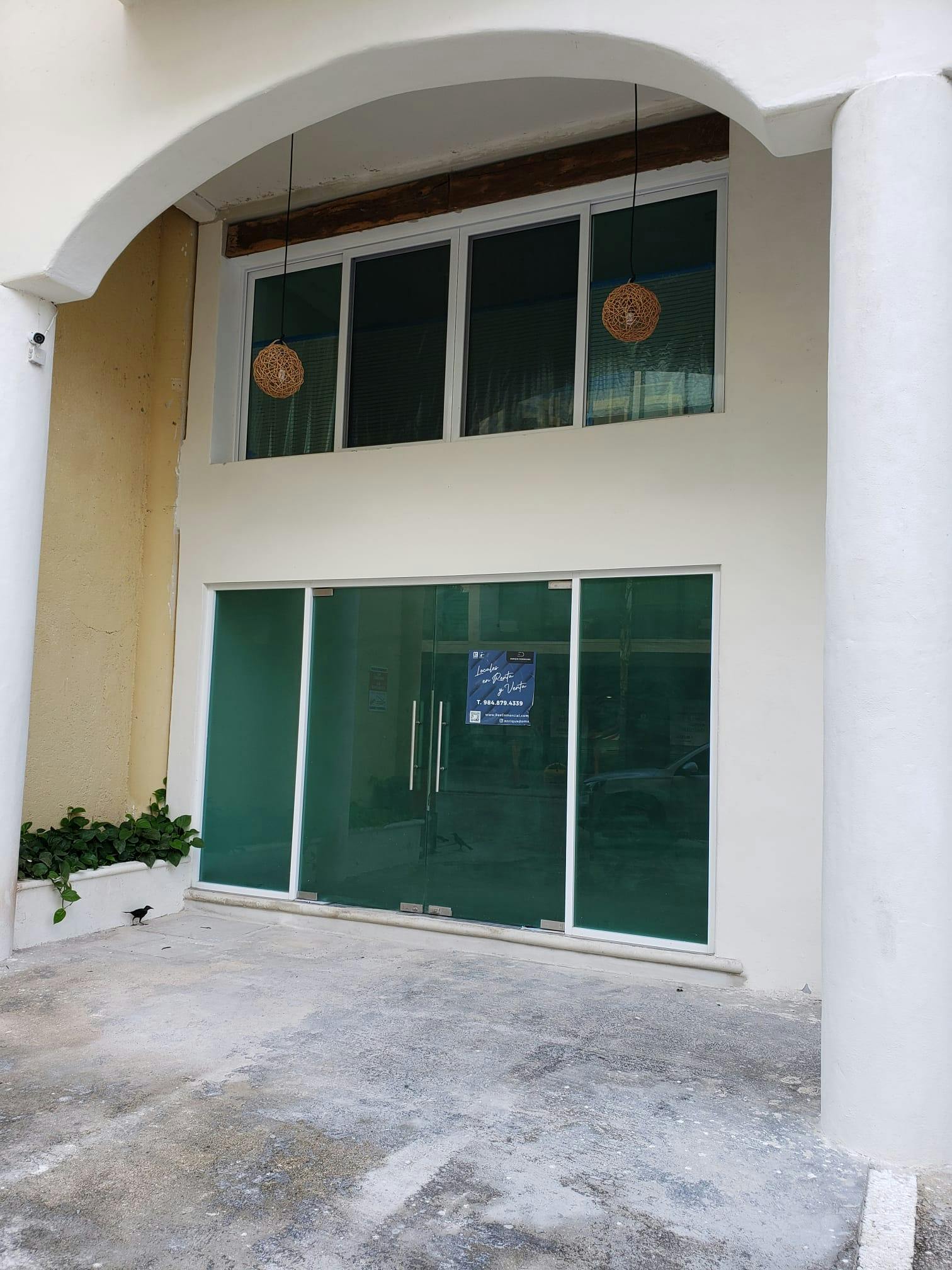 Local Comercial Spot2