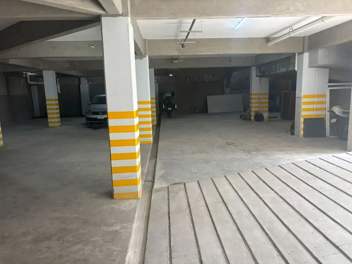 Local Comercial Spot2