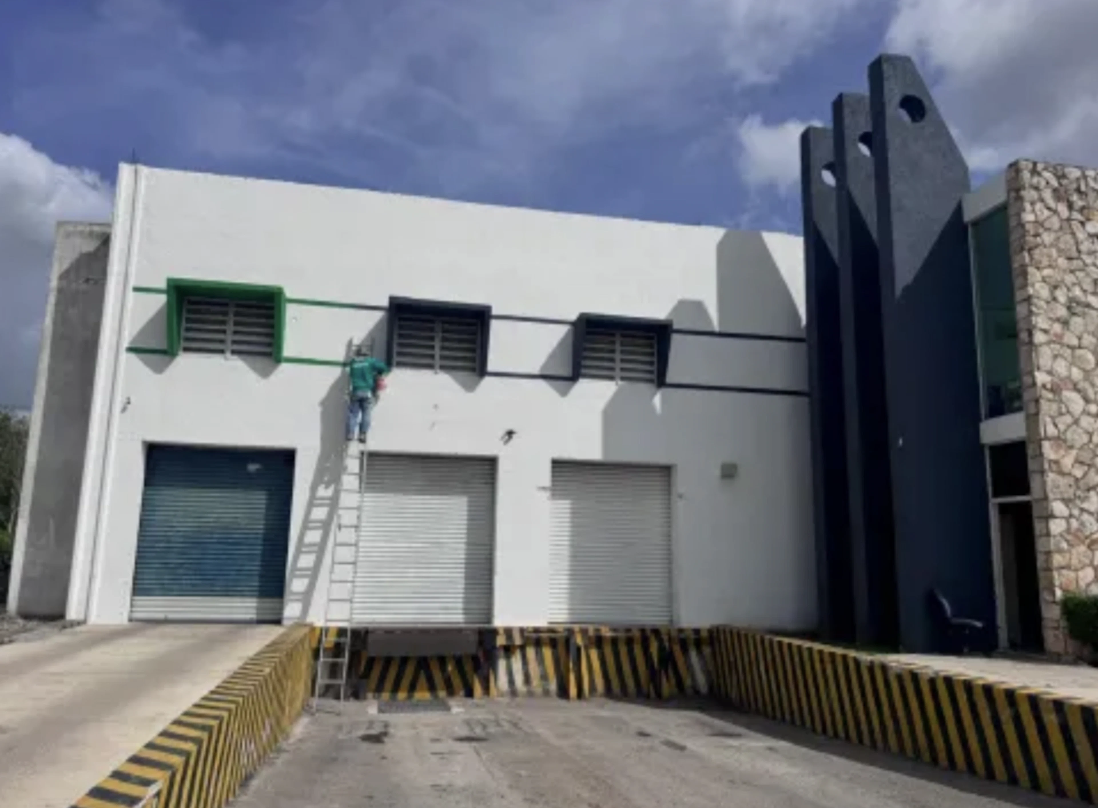 Industrial Spot2