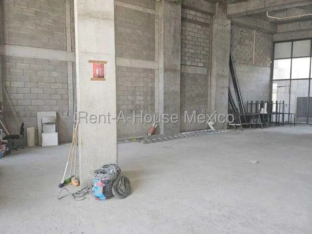 Local Comercial Spot2