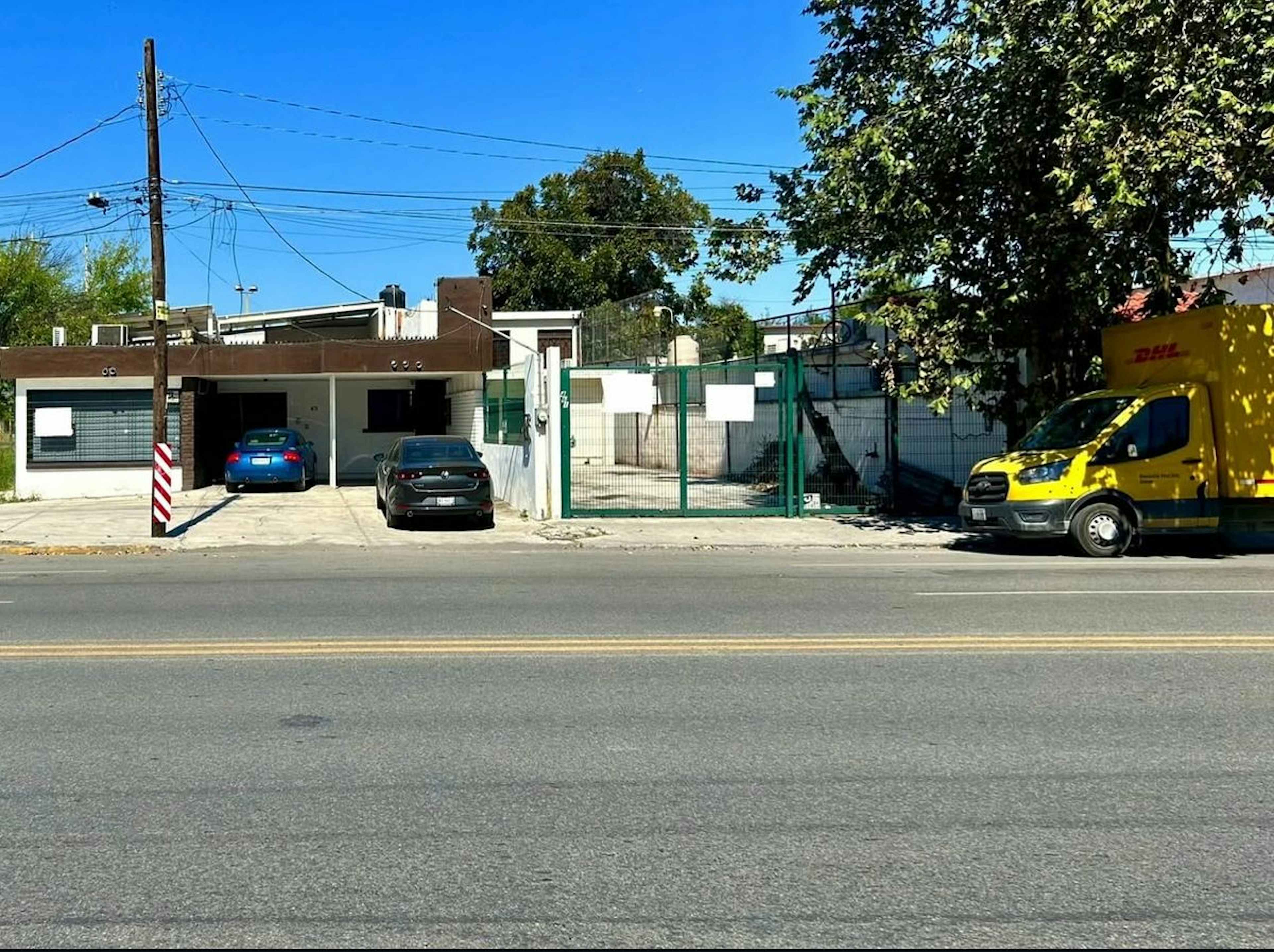 Avenida Paseo De Los Leones None