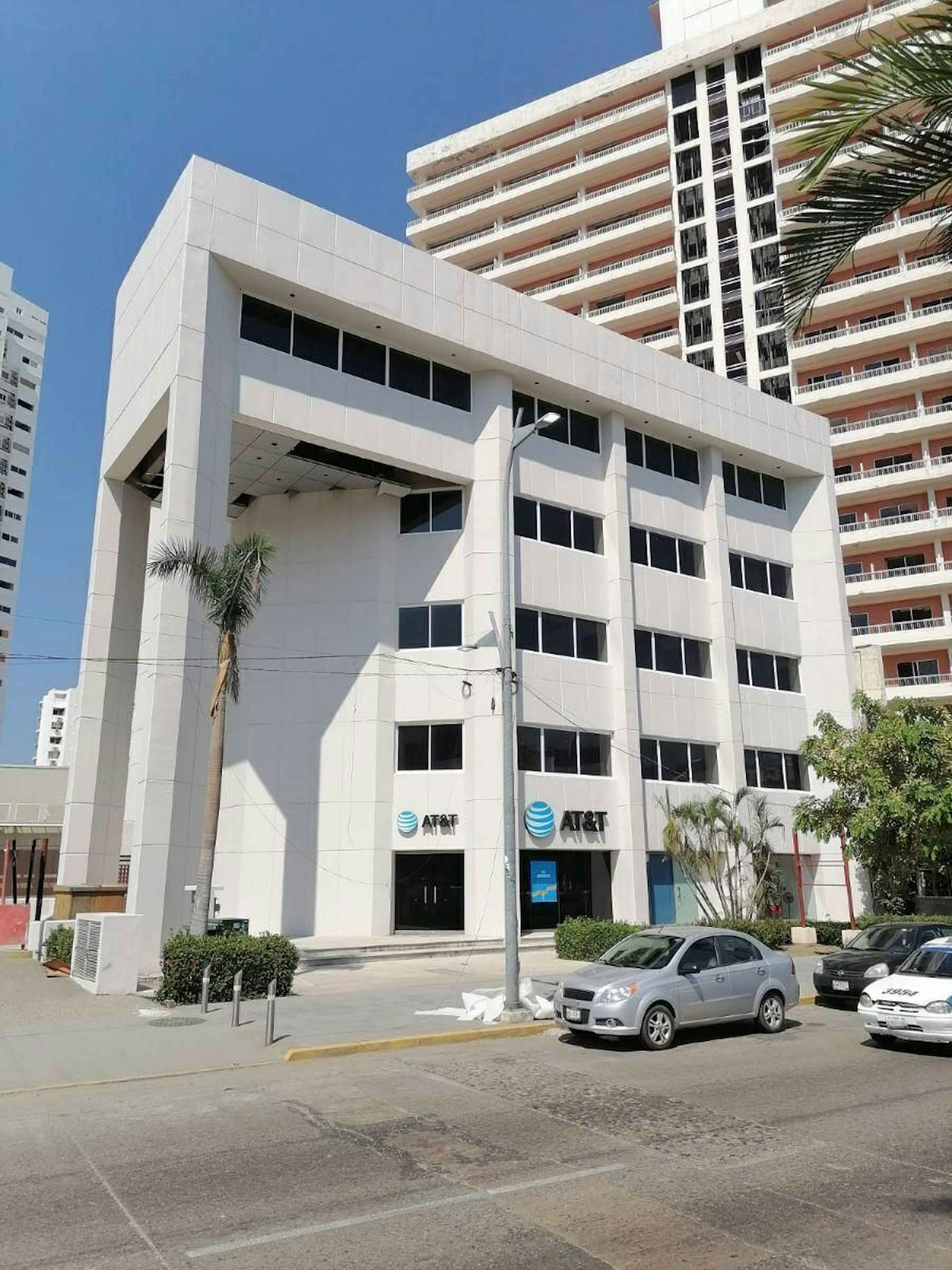 Avenida Costera Miguel Alemán