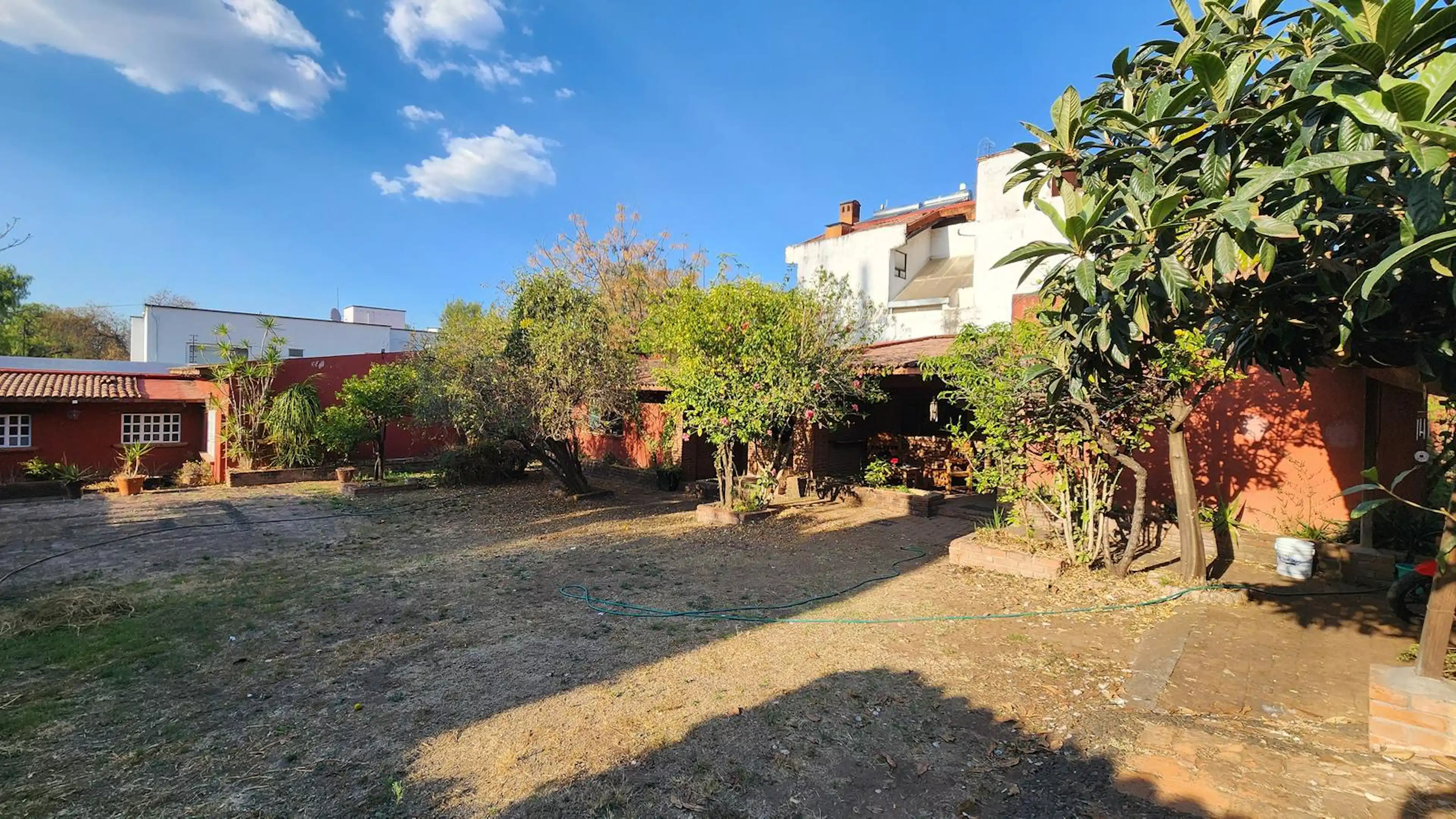 Terreno En Venta En Santa María De Guido A Unos Pasos De La Plaza Principal