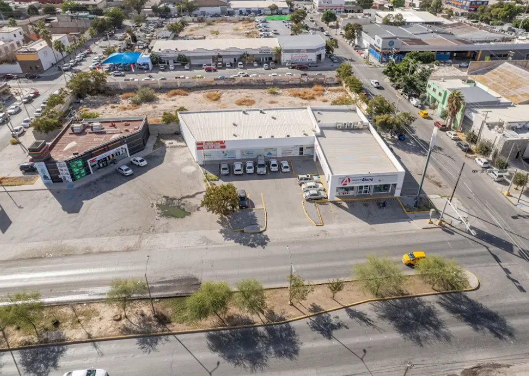 Local Comercial Spot2