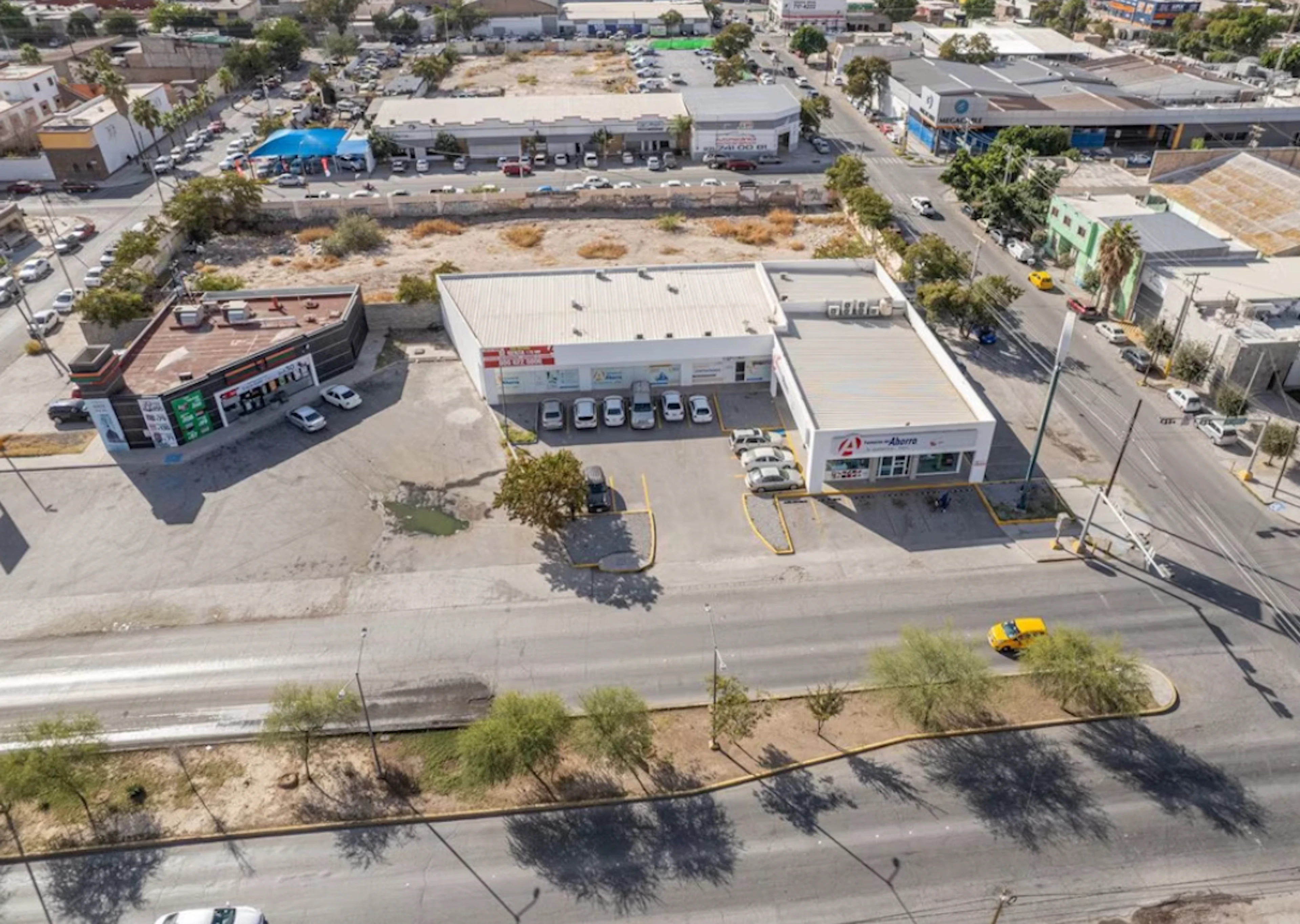 Local Comercial Spot2