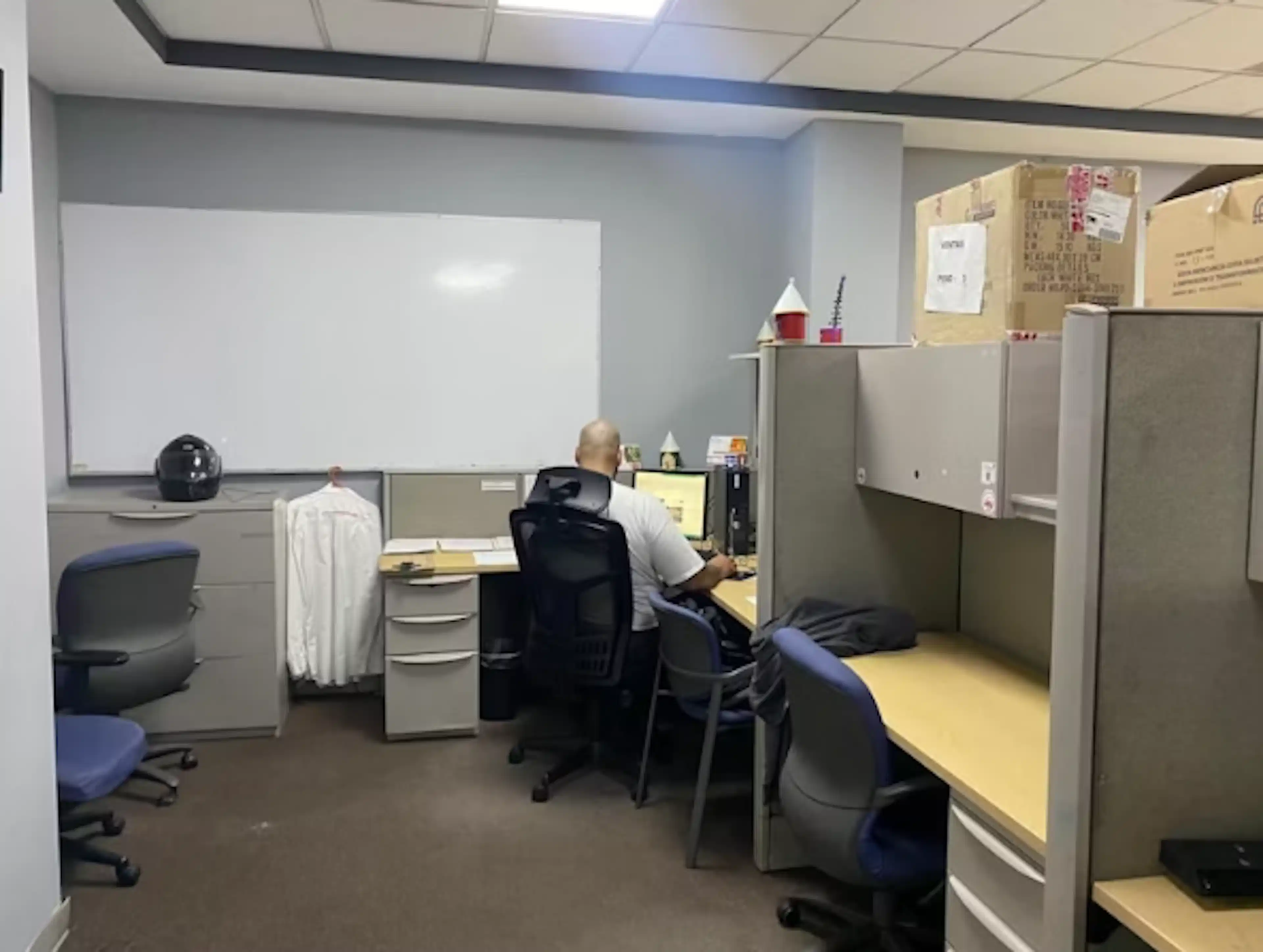 Amplias Oficinas en Av Niños Heroes
