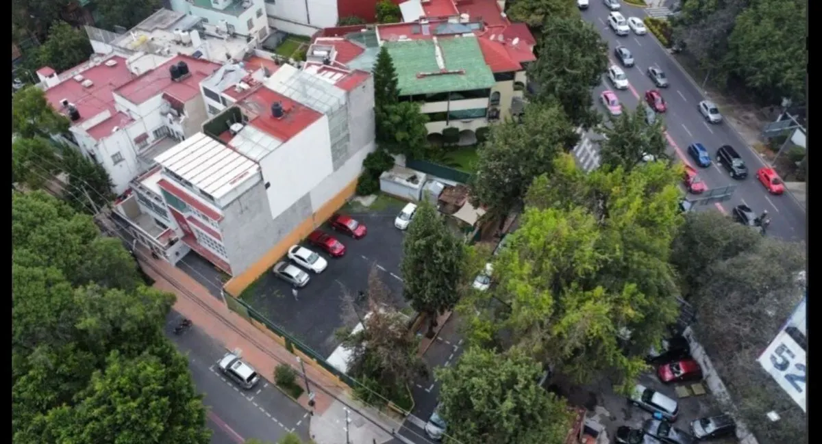 Local Comercial Spot2