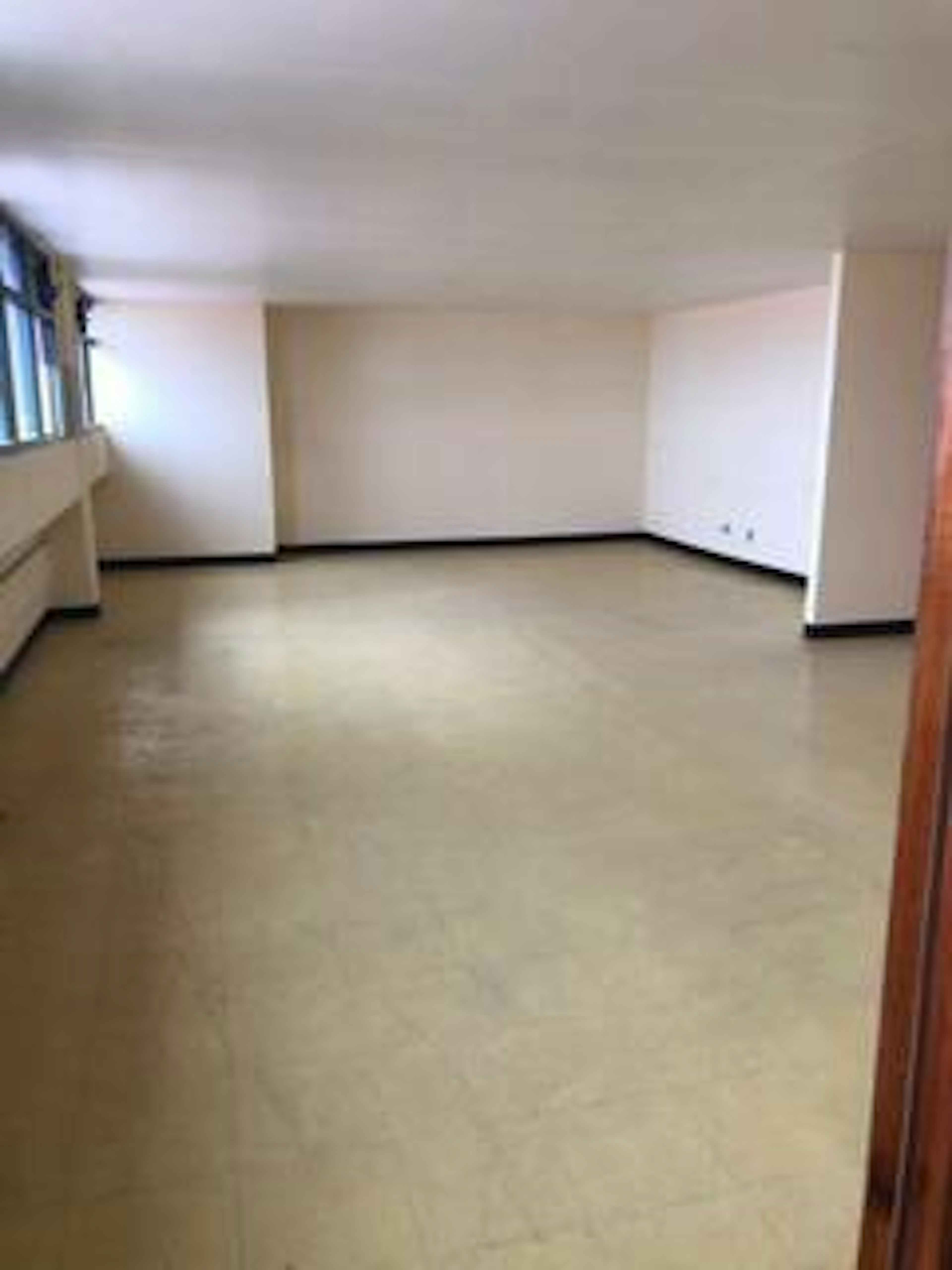 Avenida De Los Arcos