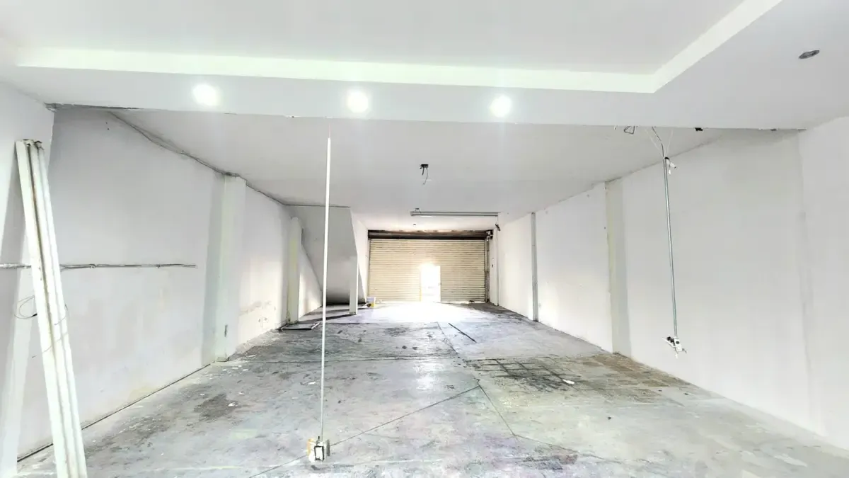Local Comercial Spot2