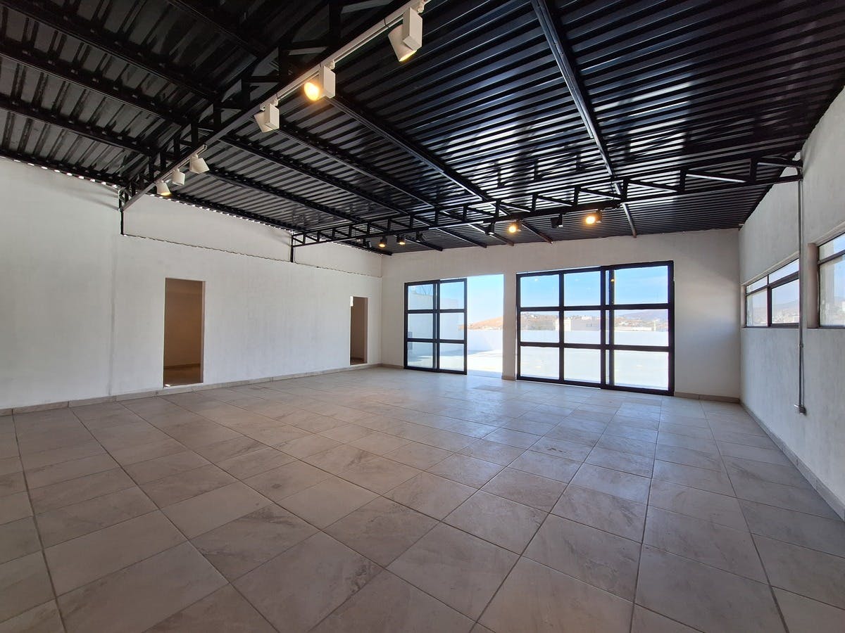 Local Comercial Spot2