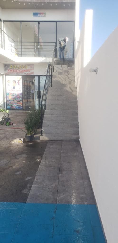 Local Comercial Spot2