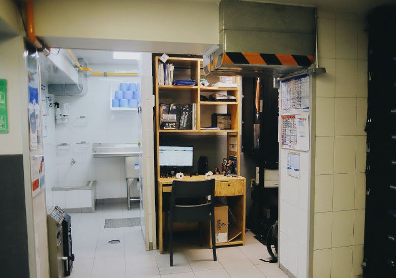 Local Comercial Spot2