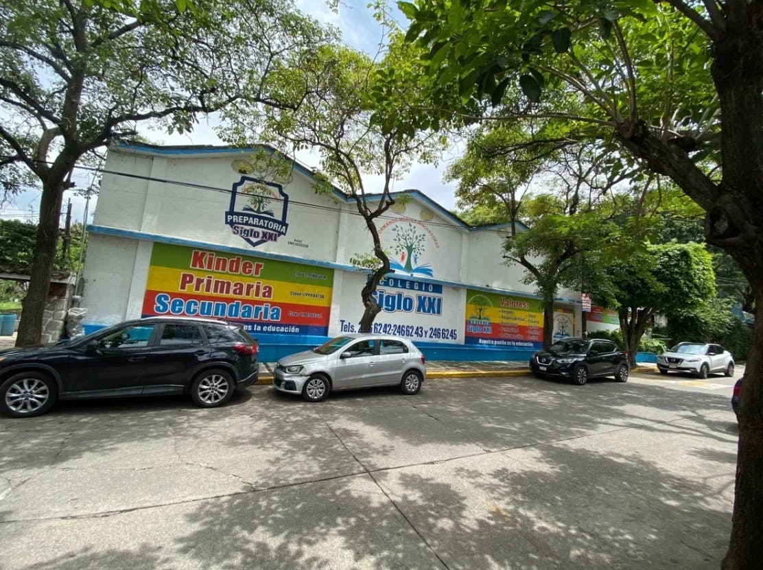 Local Comercial Spot2