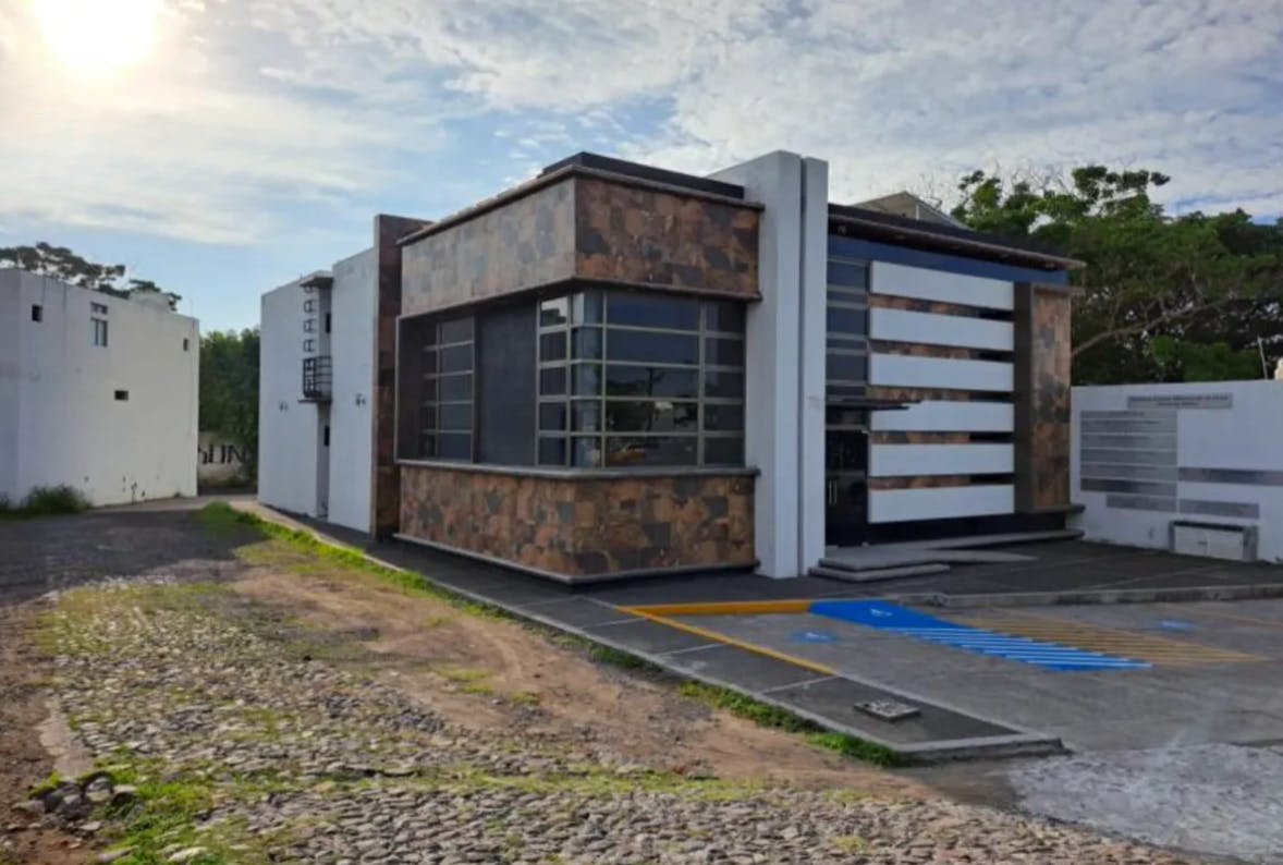 Local Comercial Spot2