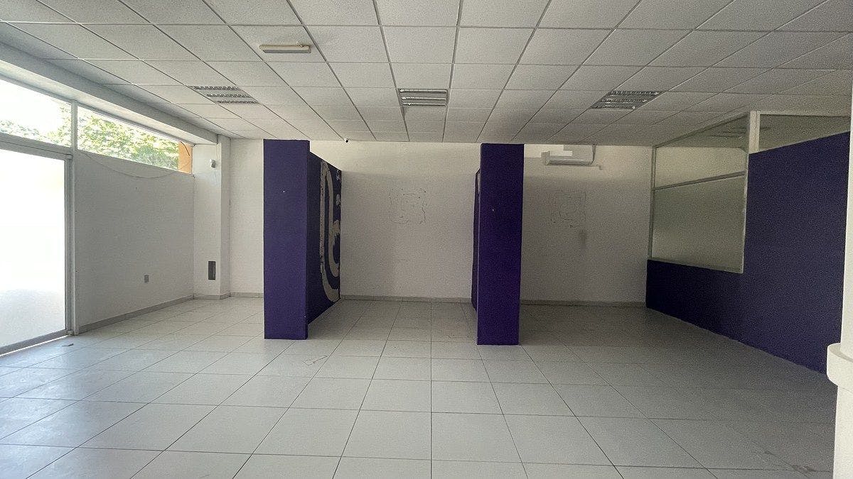 Local Comercial Spot2