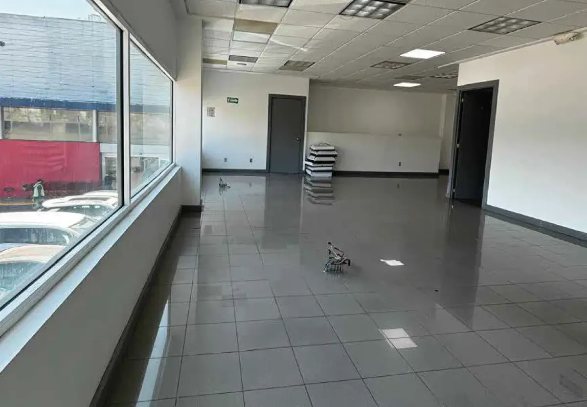 Local Comercial Spot2