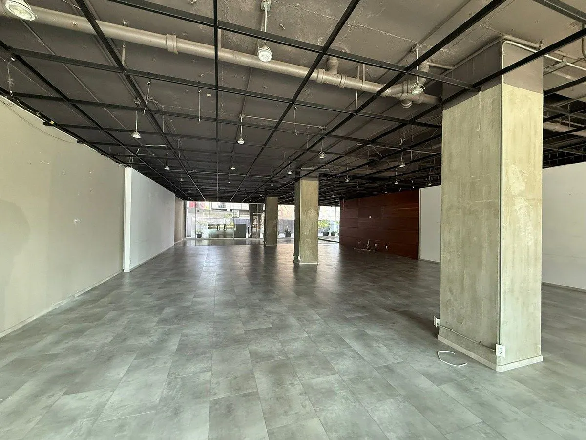 Local Comercial Spot2