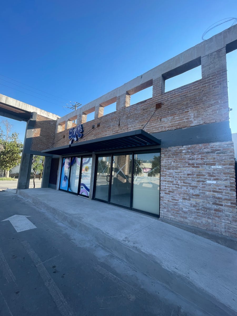 Local Comercial Spot2