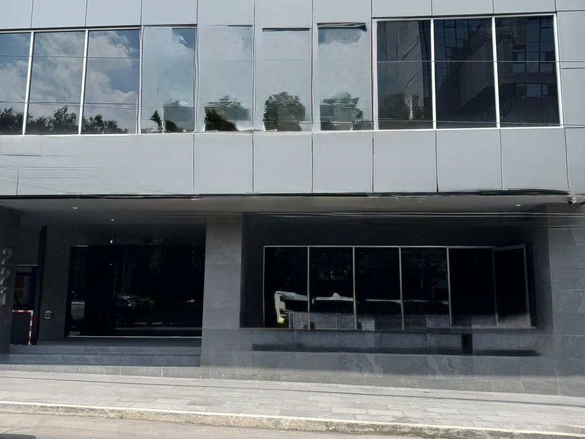 Local Comercial Spot2