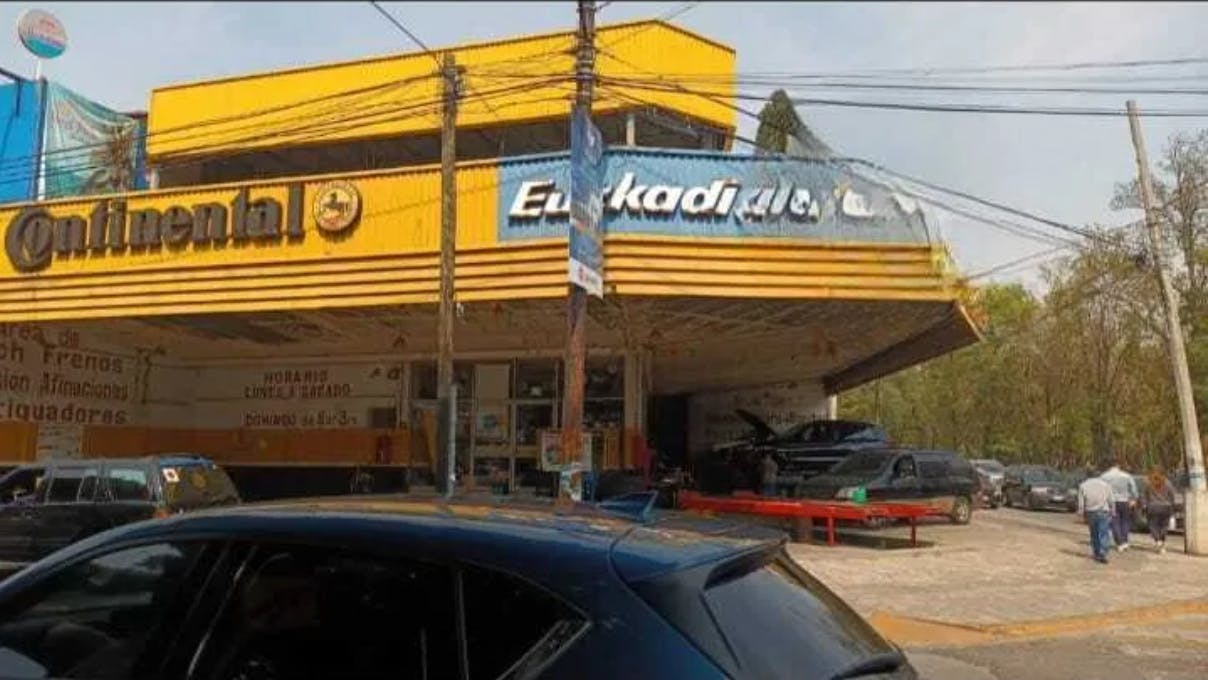 Local Comercial Spot2