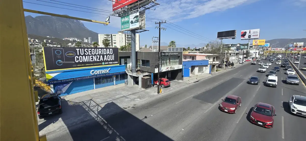 Local Comercial Spot2