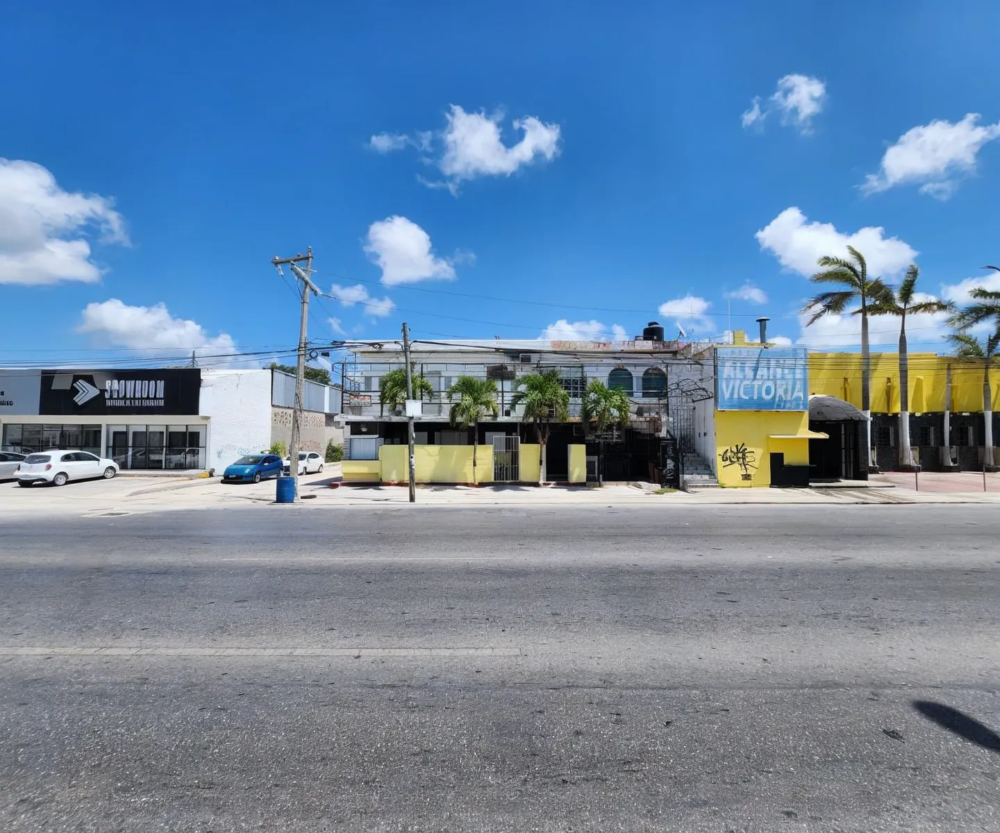 Local Comercial Spot2